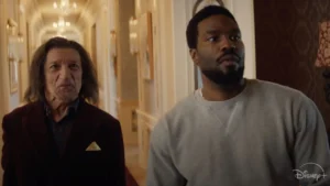 Trevor Slattery y Simon Williams en una escena de Wonder Man