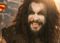 Primer plano nítido de Jason Momoa caracterizado como Lobo en el nuevo teaser de Supergirl